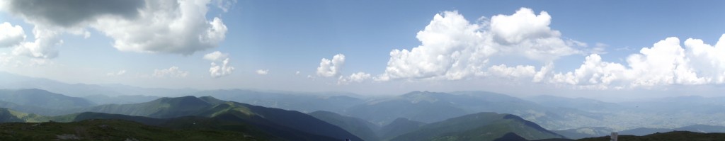 Панорама Карпатських гір